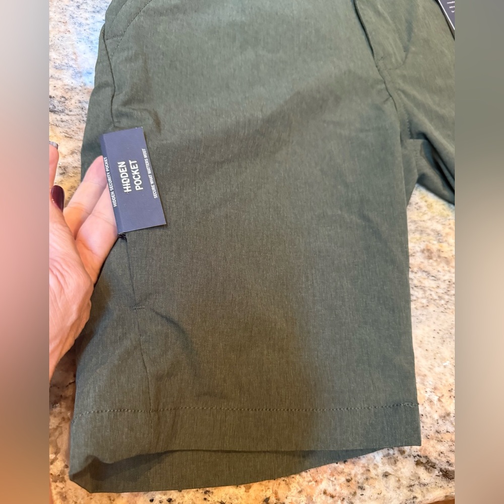 Kenneth Cole Men's Slim Fit Tech Shorts - Olive. Size 28. NWT - Picture 7 of 10